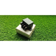MERCEDES BENZ W211 W219 E CLASS BATTERY VOLTAGE OVERLOAD MODULE