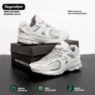 New Balance 2002r men's sports shoes