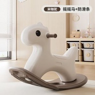 全城熱賣 - 寶寶搖搖馬小木馬兒童玩具搖馬溜溜車周歲禮物嬰兒家用防摔搖馬【棕色】搖搖馬+【坐墊】