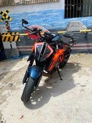 KTM 1290 SUPER DUKE R