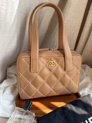 稀有Chanel Vintage外縫明線菱格奶茶色迷你保齡球包