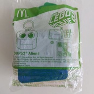 麥當勞開心樂園餐玩具
McDonald's ×
Warner Brothers & Lego 
Lego英雄傳 2
Duplo Alien I 得寶外星人
規格 : 14.3×8.7×4.2cm
掛飾