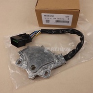 A/T Case Inhibitor Switch for Mitsubishi Pajero V73 V75 V77 V97 V98 KH4W KH6W L200 Triton 4D56 6G72 