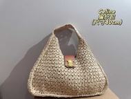 n and earth cover box Size cm Celine woven bag Celine Absolutely amazing Carrying this straw bag mak