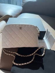 Chanel 白色貝殼包