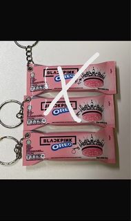 blackpink oreo keychain