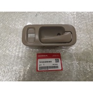 DOOR INNER HANDLE HONDA ODYSSEY RA1 RA3 (FRONT DRIVE SIDE)