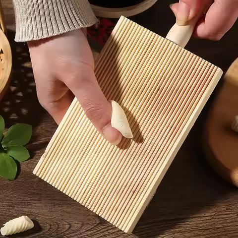 Handmade Wooden Noodles Board Pasta Tray Potato Dumplings Gnocchi Roller Pasta Paddle Board Maker De