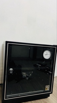 Gutech 收藏家 電子防潮箱 濕度計 有鎖