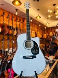 🇺🇸 #กีต้าร์โปร่ง Martinlee รุ่น MD-410c สีขาว งานเคลือบเงา ขอบไบดิ้งสวยงาม ลงตัวมากค่ะ