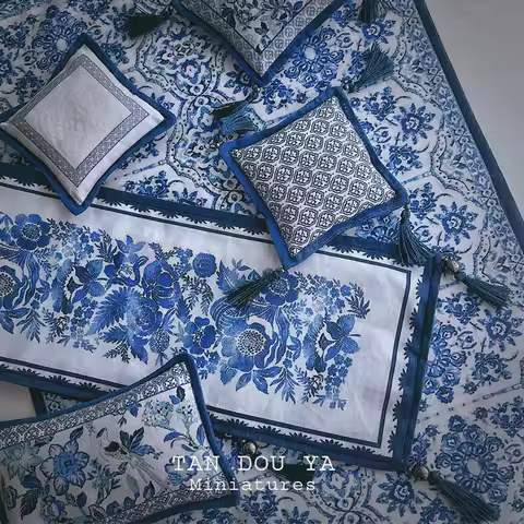 Miniature cloth blue and white porcelain tablecloth and throw pillow mini model for 1:6 bjd ob11 bly