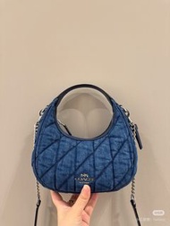 Coach 牛仔斜孭袋