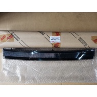 *ORIGINAL TOYOTA ACR50 ESTIMA 2016 AERAS REAR BONNET CTR GARNISH LAMP/BELAKANG BONET TENGAH LAMPU