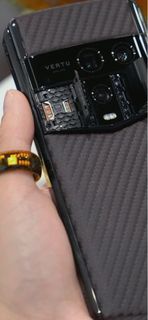 Vertu England 奢華手機