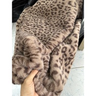 Thick leopard-colored short fur rug - Smooth rabbit fur rug