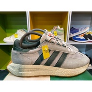 SNEAKERS SHOES ADULT (7.5uk)