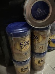 惠氏S-26金裝1號嬰兒奶粉共五罐
