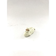 Invoice 有 Invoice/Dongsheng Porcelain Tableware = Lurumi Shaped Chopstick Rest NO.2