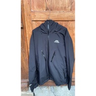 Preloved gorpcore black carumby mountain jacket drizzle