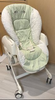 Combi High Chair Dreamy 餐椅 / 搖椅 (手動)