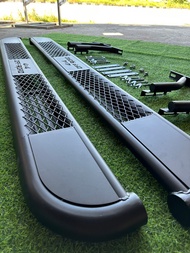 บันไดข้างเหล็ก ตะแกรง ความยาว 2 เมตร คาดแดง OFFROAD เหล็กหนา งานคุณภาพ ใส่ได้ ทั้ง 4 D/ 2D / ตอนเดีย