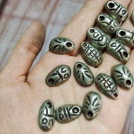 Antique Coins White Coins Ant Nose Coins Coins Coins Ghost F古玩古钱币白铜 蚁鼻钱 铜鬼脸币 鬼脸钱 战国古钱单个价格9.24