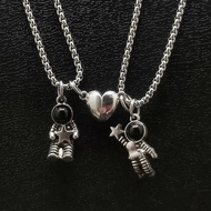BEST FRIEND ASTRONAUTS COUPLE NECKLACE