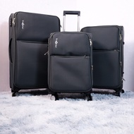 Traveler  กระเป๋าเดินทาง ขนาด 20 24 และ 28 นิ้ว กระเป๋าเดินทางล้อลาก รุ่น T26 วัสดุ PP 100% แข็งแรง 