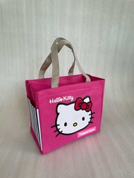 Tas bekal Hello Kitty Tupperware (zipper bunga es)