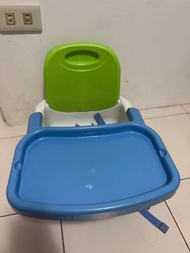 費雪。攜帶式兒童餐椅 /折疊餐椅