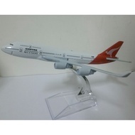 1: 500 16cm Australian Airlines 747