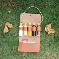 [READY STOCK] Leather Spice Bottles Kit, with Spice Bottle Waterproof Folding Leather Spice Bottle Bag, Seasoning Bag 5 Cans Leather Seasoning Bag BBQ