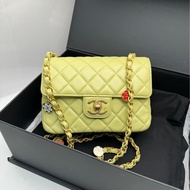 【全套💓】Chanel 23C彩色籌碼徽章綠色琺瑯扣方胖子單肩斜挎包