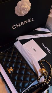 Chanel 23K Woc 黑色羊皮小金球