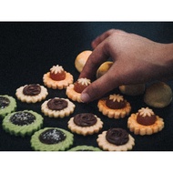 Mel's Kitchen Nutella Tarts [Melt in mouth], Mint Nutella, Ondeh, Pineapple Balls, Biscoff | Daily b