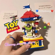 三眼仔 巴斯光年 胡迪 翠絲 旋轉木馬 Lego 反斗奇兵 積木 模型 裝飾 擺設  Toystory toy story buzz woody alien  carousel  兒童禮物 女朋友禮物