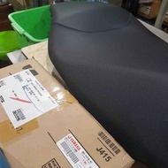 ORIGINAL YAMAHA AEROX 155 SEAT B65-F4730-02