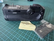 Nikon D7000 (副厰)電池手柄95 ％新（連搖控）