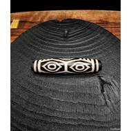 MATA Dzi High Silk Dragon Eyes 6 Eyes Blessed Tibetan Instinct Stone 57mm E2433