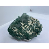 D2881 Natural Raw Ore-Green Fluorite Ore Ornaments Clear Beautiful Weight: 474g Size Approximately H
