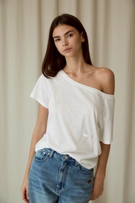 (ขาวพรี รอบส่ง 30 May26) Mora Top - เสื้อปาดไหล่ผ้าบาง ทรง oversize