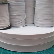 Elastic elastic sizes from 5mm to 3cm.