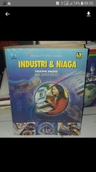 PETUNJUK TELEPON YELLOW PAGES INDUSTRI & NIAGA.MEI 2002-2003
