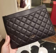 Kate Spade Natalia Pouch in Black  (全新Kate Spade 菱格手提袋/ 香港現貨)