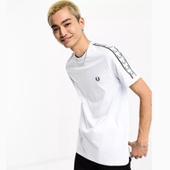 FRED PERRY FREDPERRY RISCHOOL ชายเสื้อยืดแขนสั้นกระเป๋าปักฤดูร้อนรอบคอหนุ่มเรียบง่ายสบาย ๆ ผ้าฝ้าย