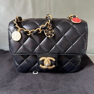 Chanel香奈兒方胖子羊皮黑金籌碼金幣鍊條包 晶片款 小號