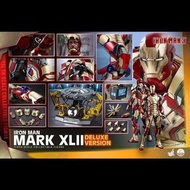 全新啡盒未開  Hottoys QS008  Iron Man Mark XLII 42 1/4 Deluxe (Reissue 再版) (歡迎提問)