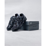 NEW BALANCE CASUAL SHOES New/ Balance 740 - Black Blue Silver