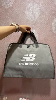 new balance 紐巴倫 城市野型收納袋 旅行袋 盥洗袋  全新未使用