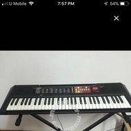 Yahama piano psr f51